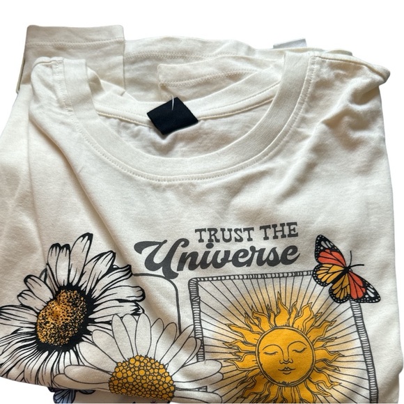 NWT Mystery T-Shirt Bundles Size Medium all New With Tags (5) in each box - Picture 4 of 6